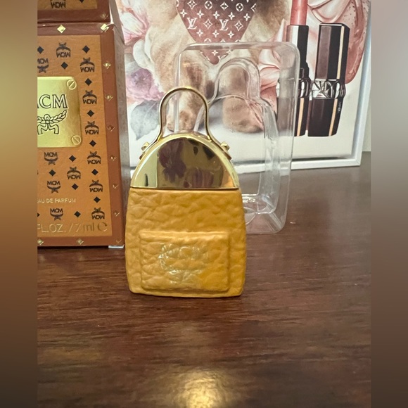 MCM Eau de Parfum 0.23 fl oz - Picture 2 of 7